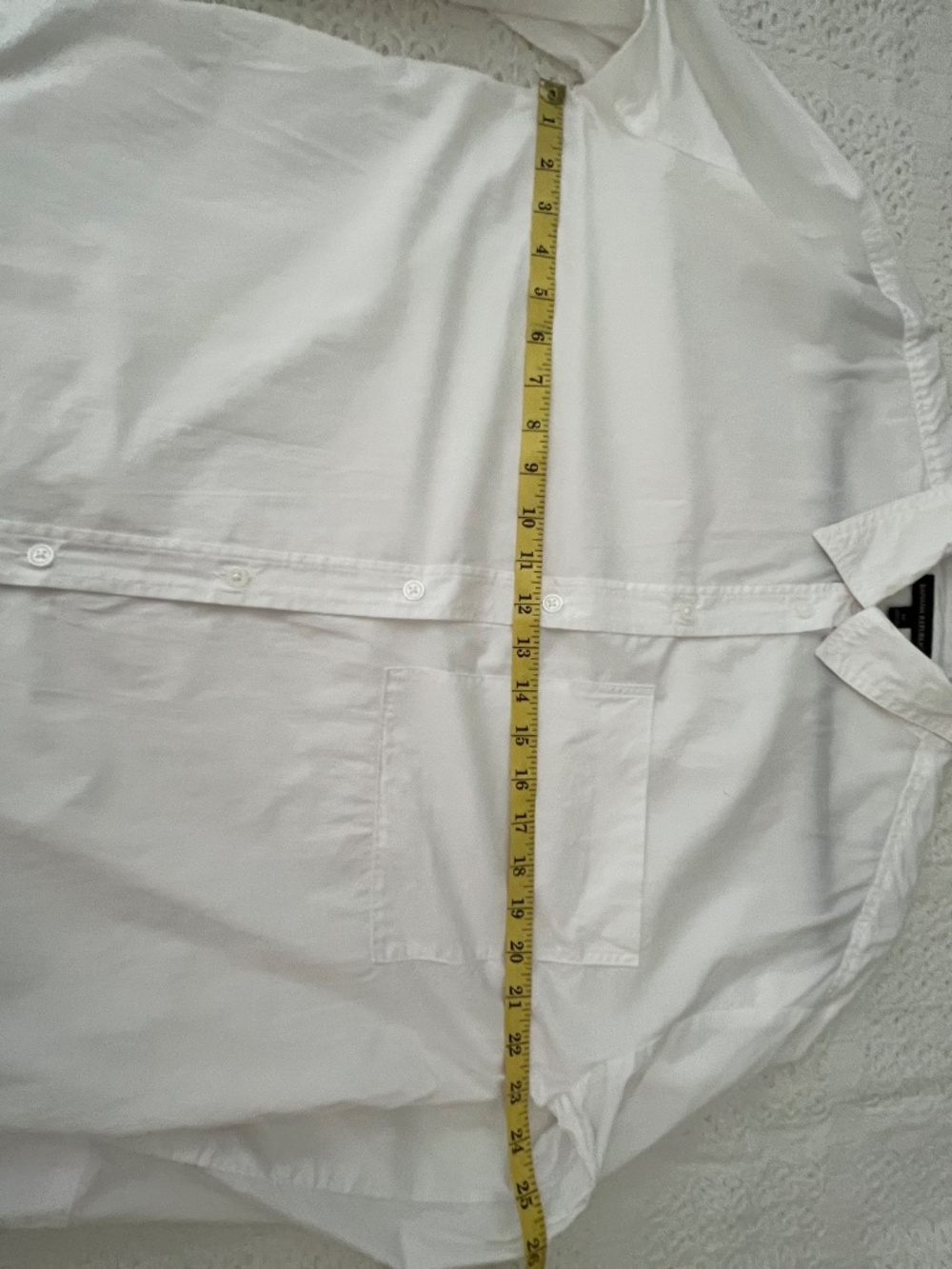 Banana Republic Women's white poplin button-down shirt relaxed and oversized (M) - Picture 5 of 9
